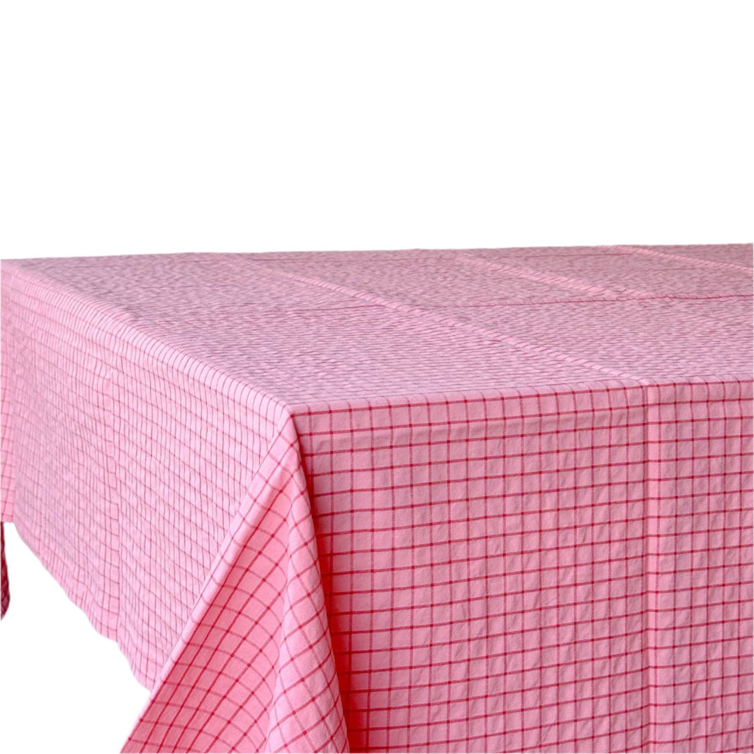 Seersuker Tablecloth - Red - Limited Edition: 145 x 180 cm o cactuu Seersuker Tablecloth - Red - Limited Edition: 145 x 180 cm Bonjour Fete - Party Supplies