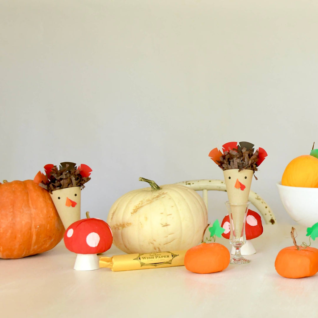 THANKSGIVING TURKEY MINI SURPRISE CONE TOPS Malibu Thanksgiving Favors & Crackers Bonjour Fete - Party Supplies