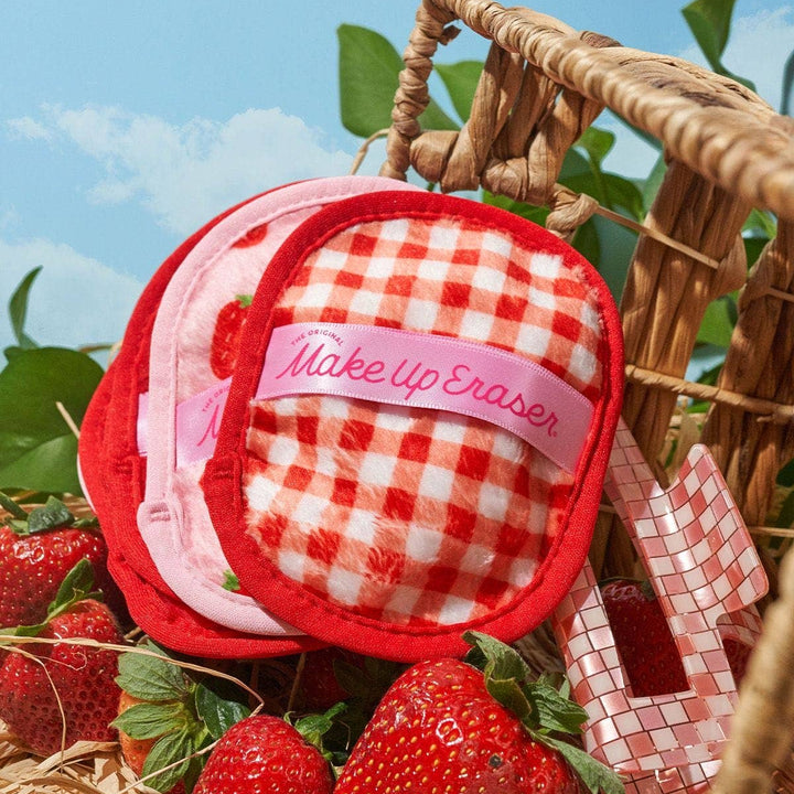 Strawberry Fields 7-Day Set | Limited Edition MakeUp Eraser Bonjour Fete - Party Supplies