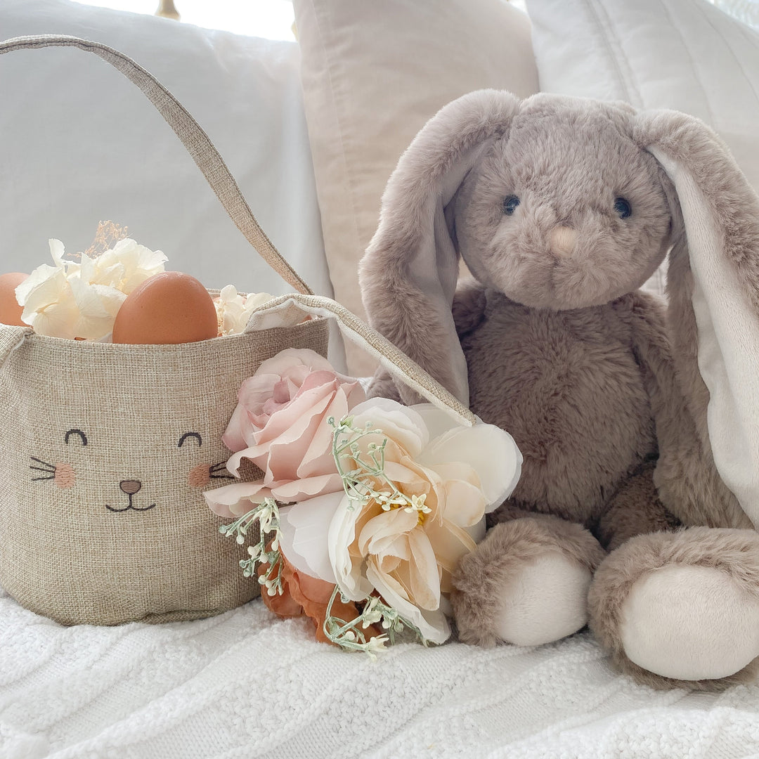 TAUPE LINEN BUNNY EASTER BASKET BY MON AMI MON AMI Easter Baskets TAUPE LINEN BUNNY EASTER BASKET BY MON AMI Bonjour Fete - Party Supplies