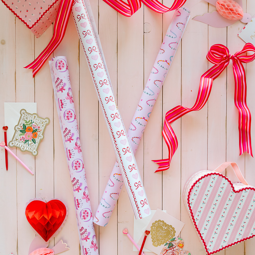 VINTAGE VALENTINE CAKE WRAPPING PAPER Vivie and Ash Gift Wrapping VINTAGE VALENTINE CAKE WRAPPING PAPER Bonjour Fete - Party Supplies