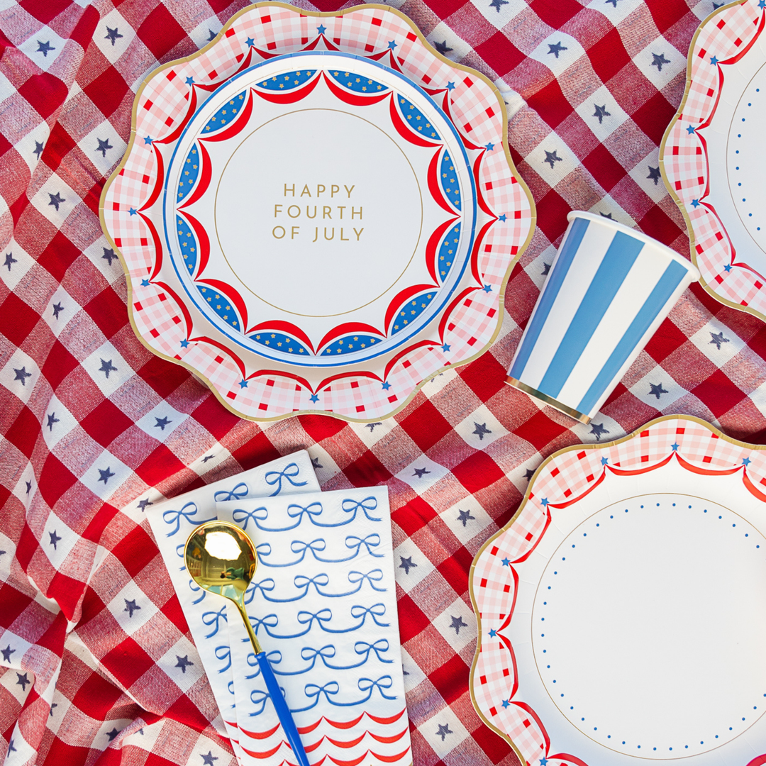 HAPPY 4TH OF JULY DESSERT PLATES Bonjour Fete Plates HAPPY 4TH OF JULY DESSERT PLATES Bonjour Fete - Party Supplies