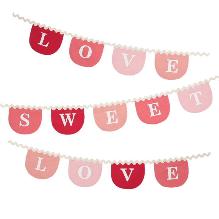 SWEET LOVE FABRIC GARLAND Meri Meri Garlands & Banners Bonjour Fete - Party Supplies