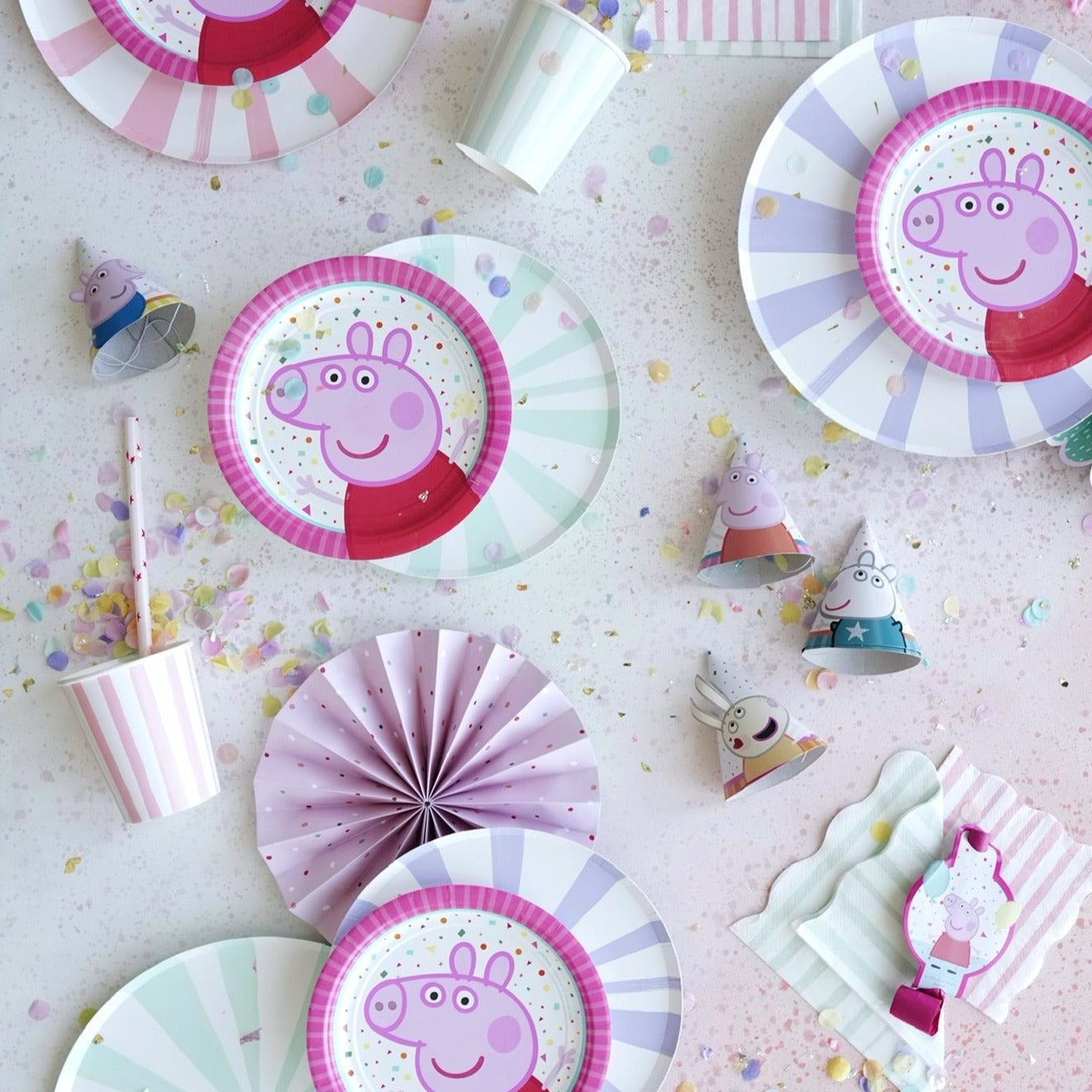 Peppa Pig Birthday Party Supplies Bundle